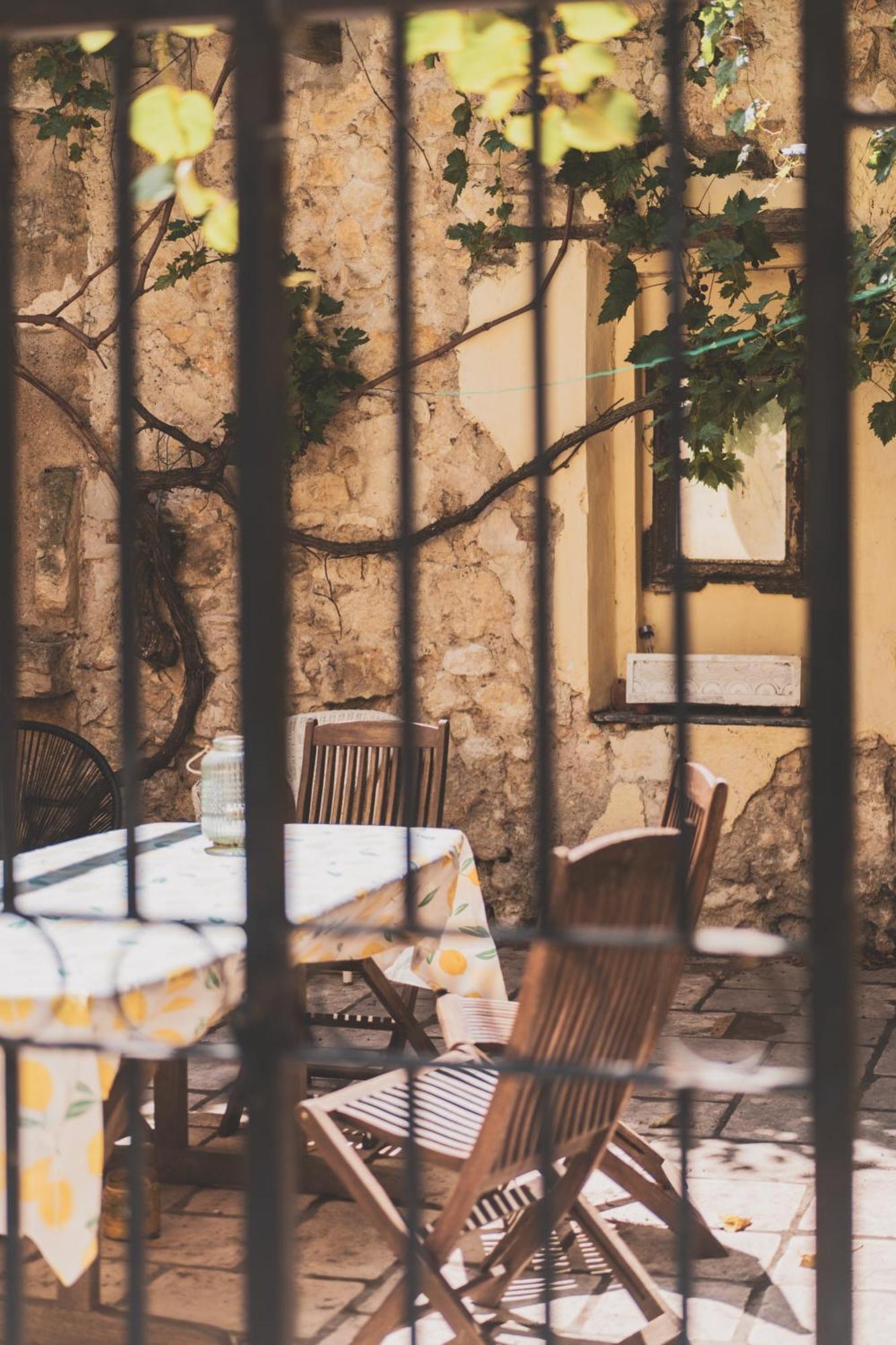 Maison Pelissier Bed And Breakfast With Sweeming Pool Cuxac-dʼAude Εξωτερικό φωτογραφία
